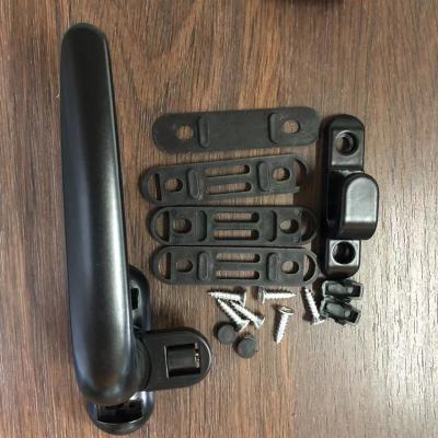 China Manilla de ventana de aleación de aluminio resistente para ventana corredera de revestimiento de PVC Peso 112g en venta