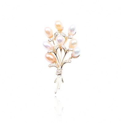 China Designer Pearl Brooches Women Brass Pin and Pins Pin Luxury Women Hair Jewelry for sale