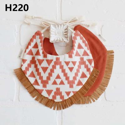 China Washable 100% Cotton Fashionable Ins Style Baby Double Faced Floral Printed Baby Bibs for sale