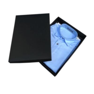 China Las cajas de empaquetado del regalo de la cartulina del OEM modificaron el modelo para requisitos particulares para el empaquetado de la camisa de la ropa en venta