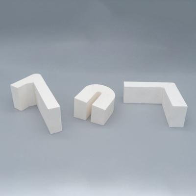 Chine Temperature Resistant White Alumina Ceramic Tiles with Excellent Wear and Chemical Resistance for Industrial à vendre