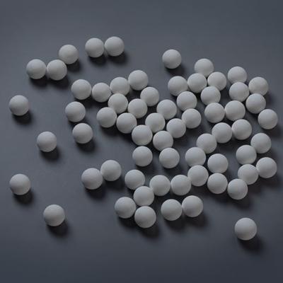 China Weiße Al2o3 Aluminiumkeramische Schleifkugeln Perlen Hohe Härte zu verkaufen