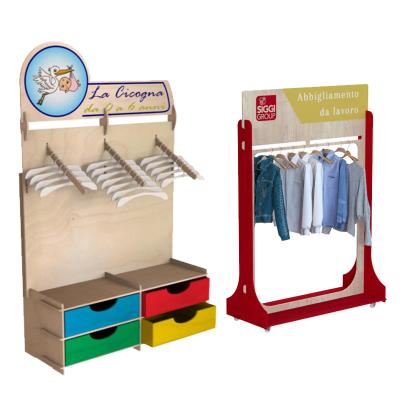 Китай Bevis Custom Plywood Display Rack для магазинов одежды для выставки одежды и аксессуаров продается