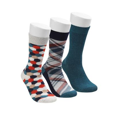 China Fashion unisex socks cheap polyester QUICK DRY cotton 3 pairs pack unisex adult socks manufacturers for sale
