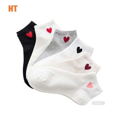 China HT-I-D0020 Girls Cute White Short Ankle Socks QUICK DRY White Ankle Socks for sale