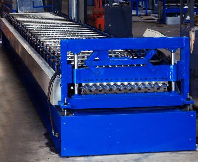 China Rollo acanalado automático de la alta precisión que forma la impulsión de cadena de la placa de la máquina 350 H en venta