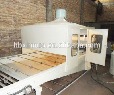 Chine Petit pain coloré de toit enduit par puce en pierre formant la machine, chaîne de production de tuile de toit à vendre
