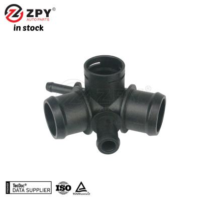 中国 VWジェッタ 1J0 121 087A用のエンジン冷却液ホース接続器 販売のため