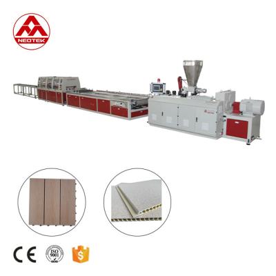 China 156 1 Schroef L/D-verhouding PVC-extrusielijn voor sterke en duurzame WPC-productie Te koop