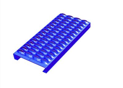 China La calzada serrada resbalón anti perforó el puntal de aluminio del apretón en venta