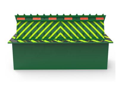 China Full Automatic Hydraulic Road Barriers Security LED Light Warning 380V Power Supply for sale