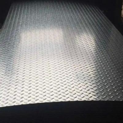 China SPCC Z60 Hot-dipped Embossed Galvanized Steel Sheets Checkered GI Antisikd Sheets Customized Packing for sale