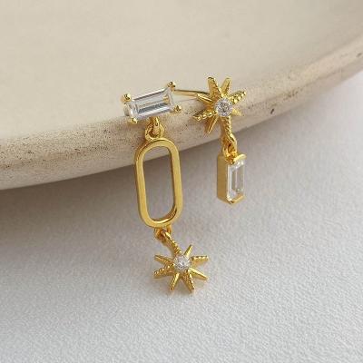China 2022 New 925 Sterling Silver 18k Gold Cute Chain Earrings Shape Short Green Zircon Earrings Gold Star Stud Earrings Women Hot Jewelry for sale