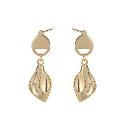 China 925 Sterling Silver 18k Gold Chain Earrings Personality Earrings Cute Temperament Leaves Retro Exaggerated Female Irregular Earrings for sale