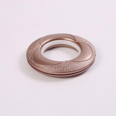 중국 니켈 자유로운 플라스틱은 작은 구멍 커튼 고리의 미끄러지를 주름잡아 드리웁니다 판매용