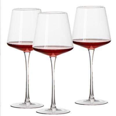 China Manufacturer Wholesale Luxury Design Vintage Wine Glass Lead Free Ultra Thin Bottle for sale