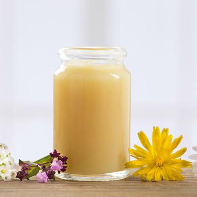 China Bee milk organic natural fresh royal jelly for sale Milk yellow royal jelly en venta