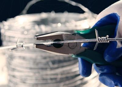 Cina Fermaglio di fili spinati d'argento per la protezione delle recinzioni in vendita