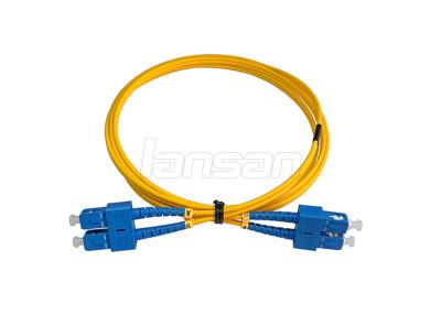 Chine La correction optique de fibre de Sc de 1 mètre attachent 8 degrés UPC duplexent le pullover OM4 50/125 à vendre