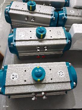 China actuador rotatorio neumático del aktuator de la válvula acción doble pinomatic de la acción de la sola en venta