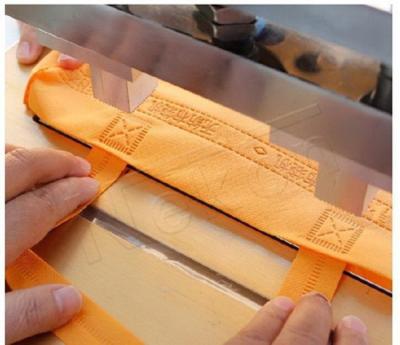 China Non Woven Bag Bag Welding Machine Handle Hole Punching Machine for sale