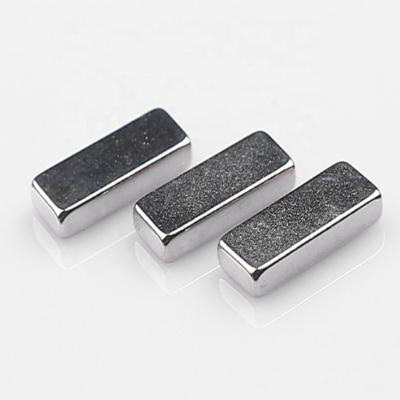 Cina Forti magneti a barra del Alnico N52, magneti permanenti d'argento del Alnico in vendita