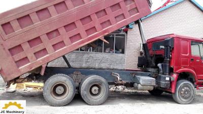 China caminhão de descarregador da segundo mão de 6X4 Howo 336 com tamanho da caixa de 5600*2300*1600mm à venda