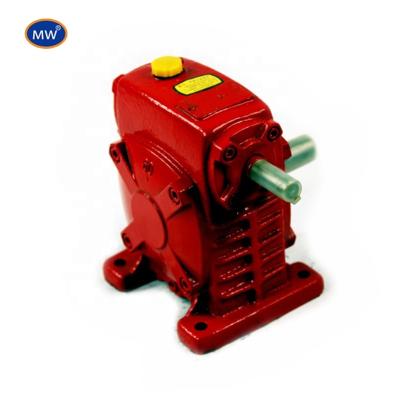 中国 5 1 レーショオンギアボックス減速器 高トルク産業用向け 200 RPM 出力速度 500 Nm 出力トルク 販売のため