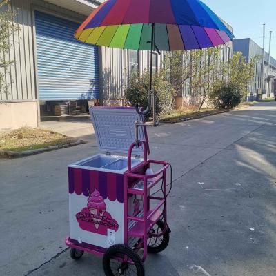 China Venta de helados móviles Carro de empuje con vendedor de sombrillas de congelador en venta