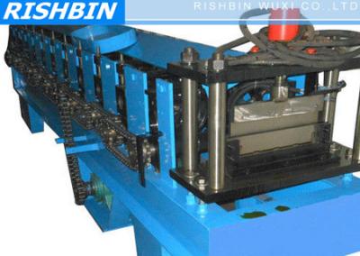 Chine Petit pain de panneau de toit en métal de couture de Standign formant la machine avec 16 - 24 stations à vendre