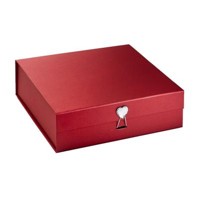 China Wedding Recyclable Custom Paper Color Memory Love Folding Magnetic Gift Box for sale
