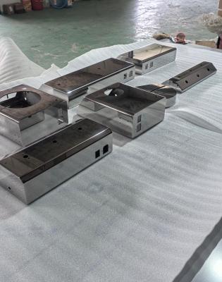 China Processamento de instrumentos de precisão de laboratório médico, feito de aço inoxidável 304, 316 materiais, pode ser fabricado de acordo com as suas necessidades, corte a laser, dobra, tratamento de espelho de superfície externa à venda