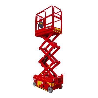 Chine Couleur rouge 5,6 m 18 pieds de hauteur élévateur vertical élévateur ciseaux plateforme de travail renforcée à vendre