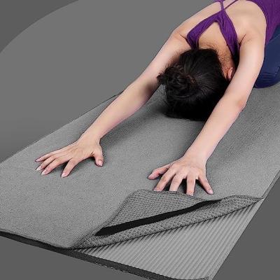 Chine Des serviettes de gym de qualité personnalisées en microfibre, serviettes de sport, serviettes de fitness, serviettes de yoga en microfibre, avec fermeture à glissière à vendre