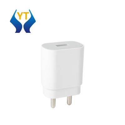 China 5V1A USB Mobile Phone Charger Portable Wall Adapter Socket Cell Phone Wall Charger Between EU and India for sale