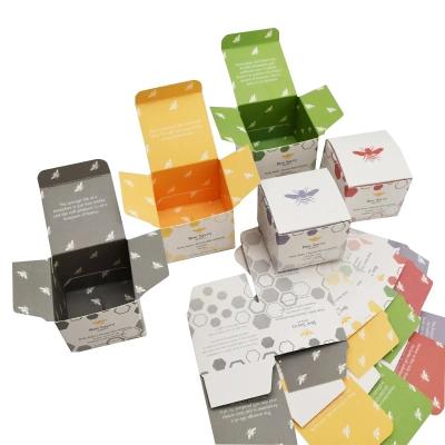 China Recyclable Small Square Printing Paper Candle Packaging Boxes Custom Luxury Folding Box for sale
