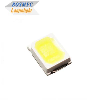 Cina 2835 SMD LED Chip 2.8x3.5x0.8mm Practical 0.2W White Light per lampadina a LED in vendita