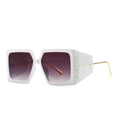 China 2021 new fashion must-have unisex sun shades LJ86002 fashion square oversized sunglasses uv400 protection for sale