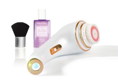 China IPX4 Waterproof Battery Operated Facial Brush , Face Polishing Brush 1~13 Gear for sale