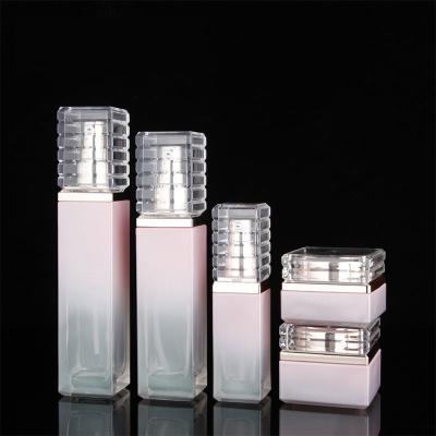 China Skincare Packaging 30g 50g 100ml Luxury Round Square Cream Cosmetic Glass Bottle Glass Pump Lotion Skincare Bottle for sale