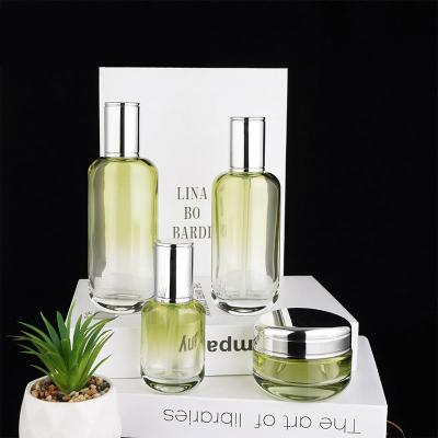 China Skincare Packaging 30g 50g 40ml 100ml Luxury Round Shoulders Square Cream Cosmetic Glass Bottle Glass Pump Lotion Skincare for sale