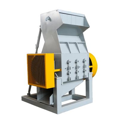 China Recycling Crusher With Whirlwind Collection Material Recycling Machine en venta