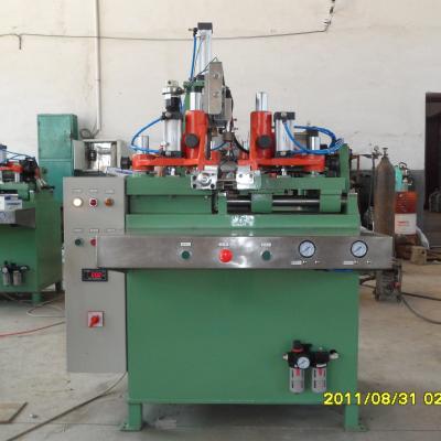 Chine Pneu hydraulique de chambre à air faisant la machine épissant l'épisseur de chambre à air à vendre
