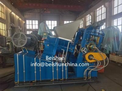China Última máquina de calandragem de folhas de extrusão de mistura de borracha composta / extrusora de cabeça de rolos de borracha à venda