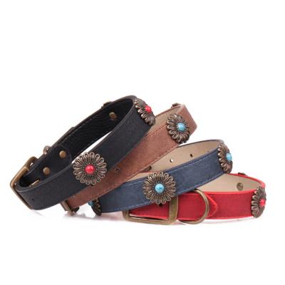 China 2020 New Viable Pet Daisy Design Collar Pet Strong PU Bronze Dog Collar For Large Dog Collar for sale