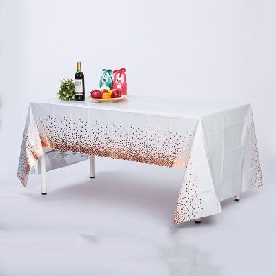 China Rectangle CPP White Disposable Tablecloths 8ft Disposable Table Covers for sale