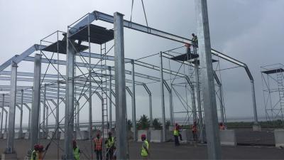 China EPS Prefab het Staalstructuur van Pakhuishuizen voor Winkelcomplex die 2200mm bouwen Te koop