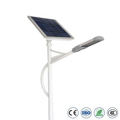 China a luz de rua conduzida solar exterior de 20W 60W 90W com Polo Ip65 integrou tudo em um à venda