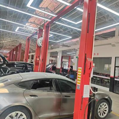 China T240M-1 Hydraulic Car Lifting Equipment 8800lbs With Advanced Safety Features for sale