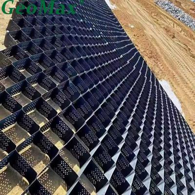 Chine Géocelle en HDPE noir 150 mm Hauteur 660 mm Espace de soudage Pour les barrières acoustiques Murs de protection contre les explosions Dérapants routiers à vendre